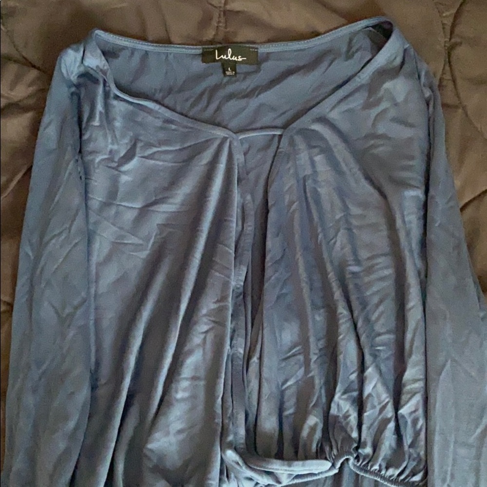 Blue long-sleeve lowcut top